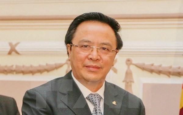 Kepala Departemen Hubungan Luar Negeri KS PKV, Hoang Binh Quan menerima delegasi legislator Parlemen AS