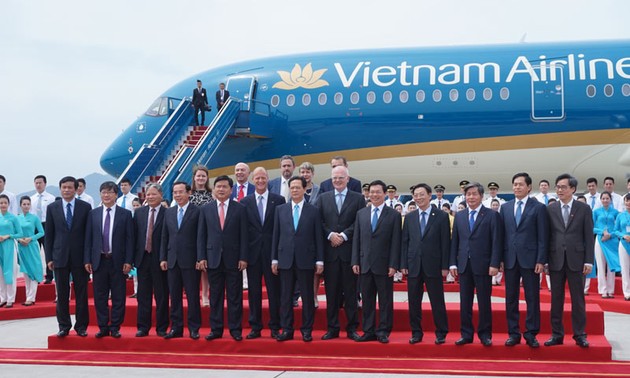 Vietnam Airlines merupakan maskapai penerbangan pertama di Asia yang menerima pesawat terbang Airbus A350-900