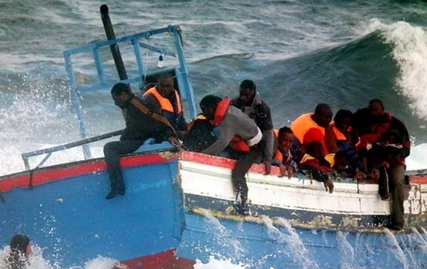 Ratusan orang hilang dalam tenggelamnya kapal di lepas pantai Libia