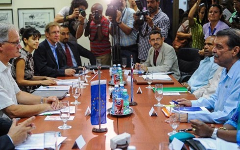 Uni Eropa dan Kuba memulai perundingan tentang semua masalah yang masih mengalami perselisihan