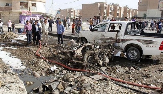 Terjadi serangan bom sehingga mengakibatkan banyak korban di Irak