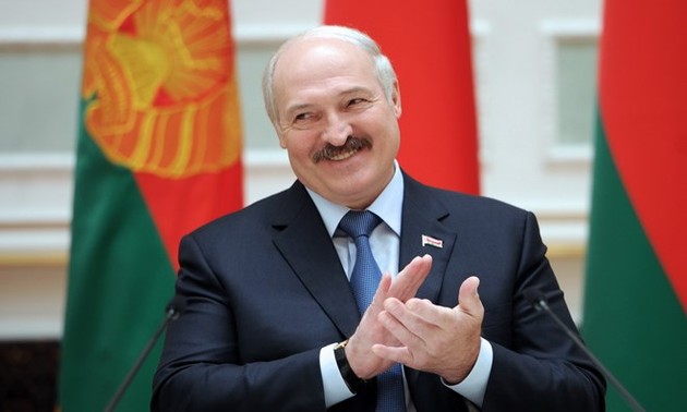 Uni Eropa menghentikan sanksi-sanksi terhadap Belarus