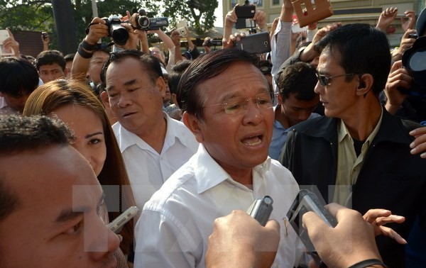 Ribuan orang menuntut supaya memecat jabatan Wakil Ketua Parlemen, Kem Sokha