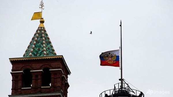 Rusia mengadakan upacara belasungkawa nasional terhadap para korban dalam kecelakaan pesawat terbang di Mesir