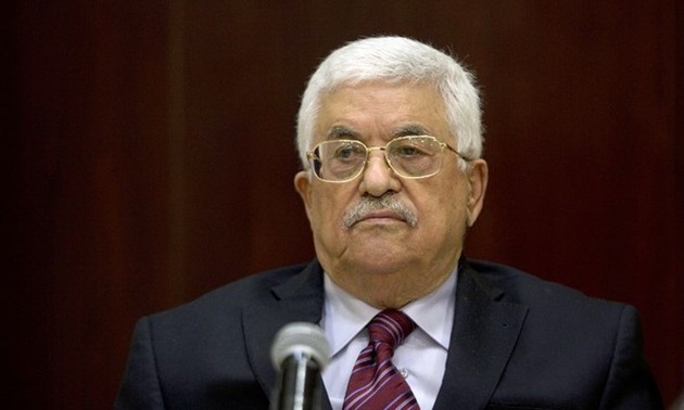 Presiden Palestina, Mahmoud Abbas melakukan perombakan Pemerintah Persatuan Nasional