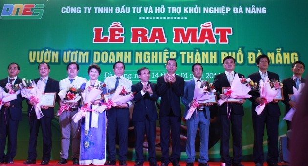 Unjuk muka Perusahaan Tanggung Jawab Terbatas Investasi dan Bantuan dalam memulai usaha kota Da Nang