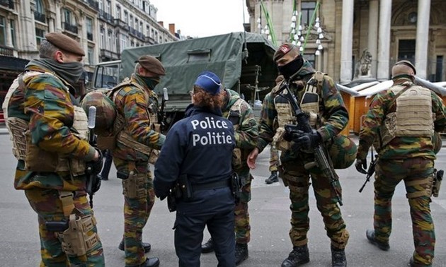 Belgia menangkap lagi dua tersangka dalam serangan teror di Perancis