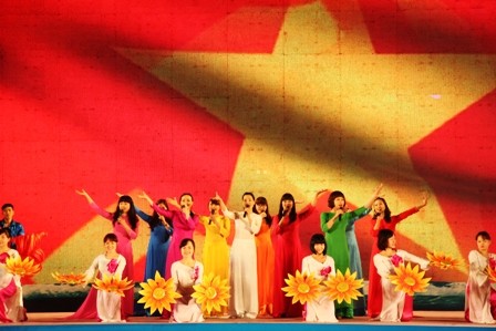 Aktivitas-aktivitas menyambut Partai dan Musim Semi 2016 berlangsung secara bergelora di seluruh Vietnam
