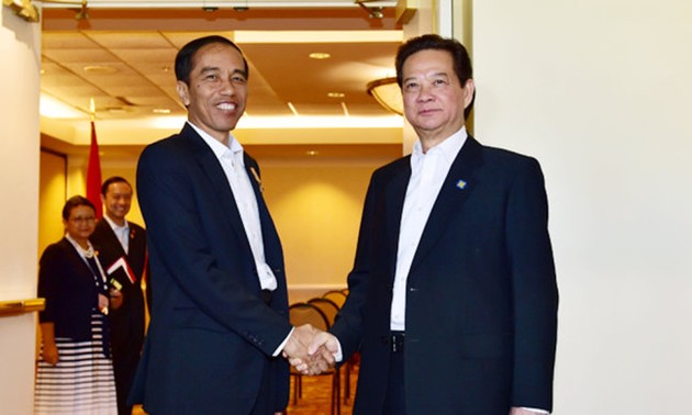 Vietnam dan Indonesia menegaskan peranan penting dalam menjamin perdamaian, kestabilan, keamanan, keselamatan, kebebasan maritim dan penerbangan di Laut Timur
