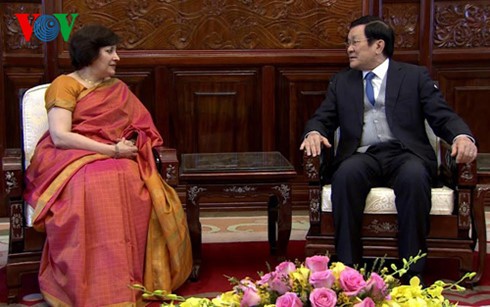 Vietnam bersedia menciptakan syarat bagi Grup-Grup besar dari India untuk memperluas investasi di Vietnam