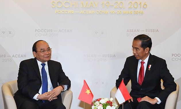 PM Nguyen Xuan Phuc melakukan pertemuan dengan pemimpin negara-negara ASEAN