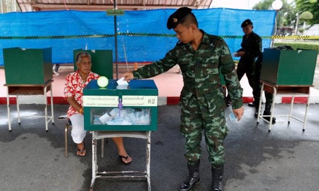Rancangan UUD baru Thailand diterima oleh mayoritas pemilih