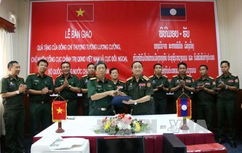 Vietnam membantu divisi-divisi tentara induk Laos berkembang menjadi tentara reguler dan modern