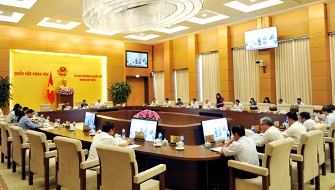 Komite Tetap MN Vietnam memberikan pendapat terhadap pekerjaan hukum