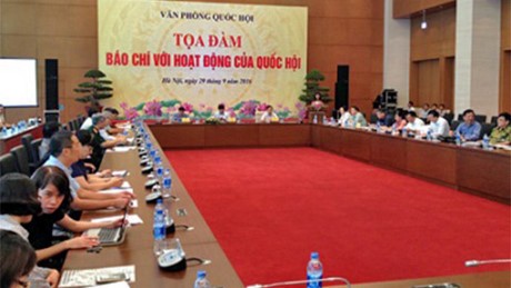 Pers-jembatan penghubung penting dalam mendukung aktivitas MN Vietnam