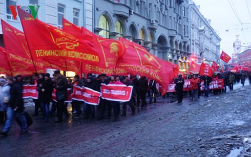 Pawai memperingati ultah ke-99 Revolusi Oktober Rusia