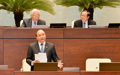 MN Vietnam melakukan interpelasi terhadap PM Nguyen Xuan Phuc