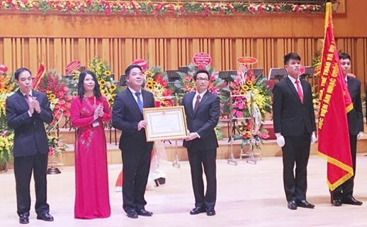 Acara memperingati ultah ke-60 Akademi Musik Nasional Vietnam