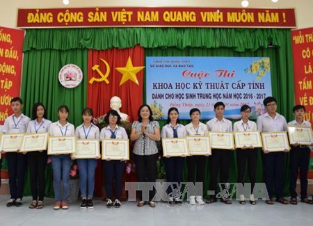 Sayembara ilmu pengetahuan teknik provinsi Dong Thap tahun ajar 2016-2017