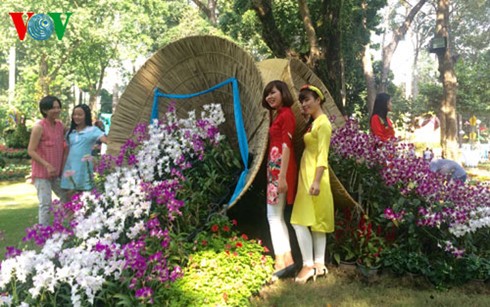 Pembukaan Festival bunga musim semi 2017 di kota Ho Chi Minh