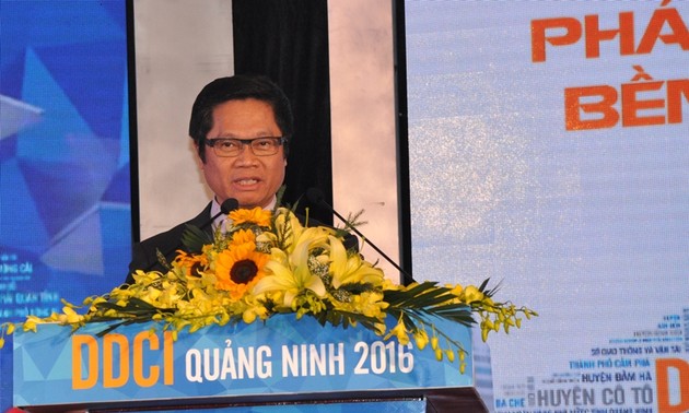 Provinsi Quang Ninh menggelarkan pekerjaan reformasi di tingkat dinas, instansi dan daerah