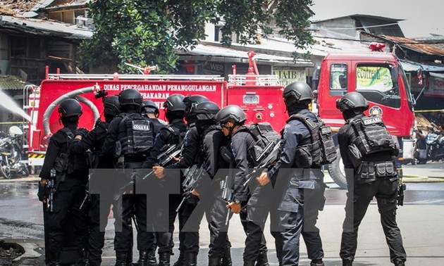 Pelaku serangan bom di kota Bandung, Indonesia dicurigai terlibat dengan IS