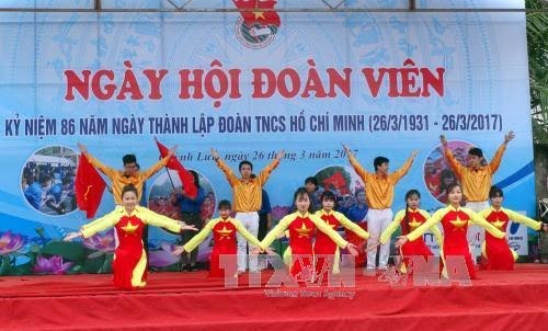 Banyak aktivitas yang bermakna untuk memperingati ultah ke-86 berdirinya Liga Pemuda Komunis Ho Chi Minh