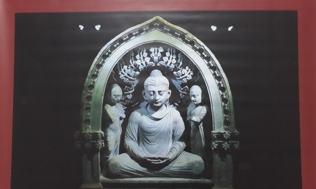  Pameran pusaka agama Buddha dari Fotografer India
