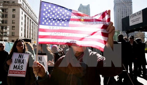  Hakim AS memutuskan sementara berhenti mengusir para migran Irak