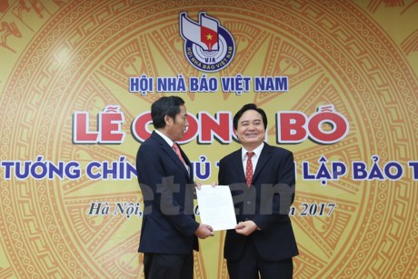  Mengumumkan Keputusan PM tentang pembentukan Museum Pers Vietnam