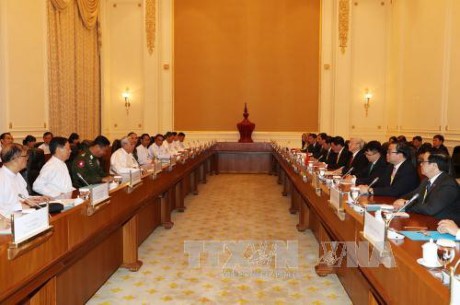  Sekjen KS PKV, Nguyen Phu Trong dan Presiden Myanmar, Htin Kyaw sepakat menggalang hubungan kemitraan kerjasama komprehensif Vietnam-Myanmar