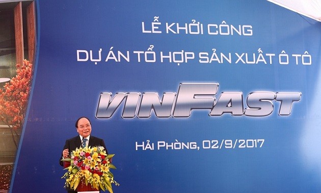 Membangkitkan impian tentang mobil dengan brand Vietnam