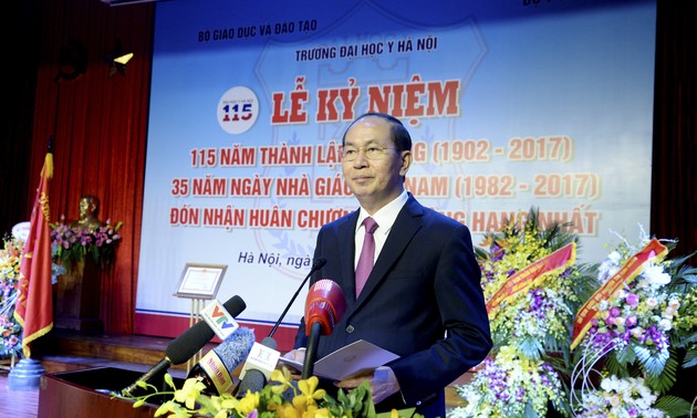  Presiden Vietnam, Tran Dai Quang menghadiri acara peringatan ultah ke-115 berdirinya Sekolah Tinggi Kedokteran Hanoi