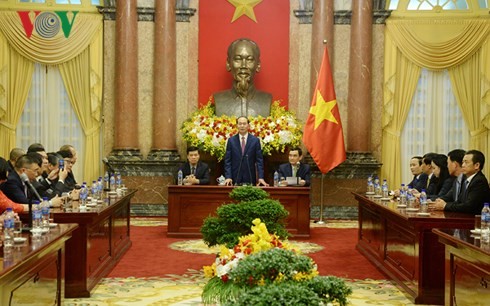Presiden Vietnam, Tran Dai Quang menerima pemimpin badan-badan usaha pemberi donor untuk KTT APEC 2017