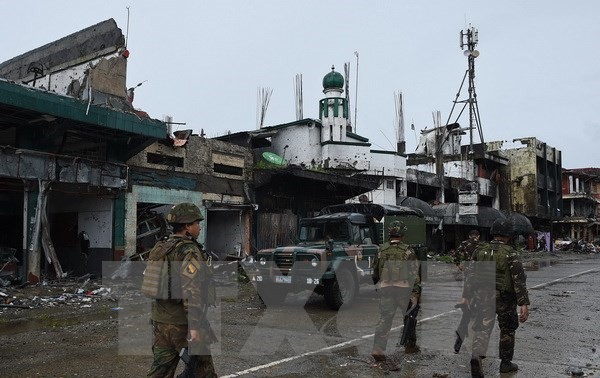  Tentara Filipina memperkuat operasi sapu bersih kaum pembangkang NPA