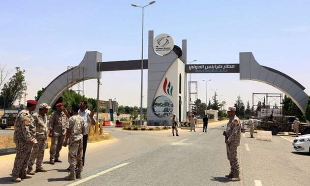 Libia: 83 korban dalam serangan di bandara Mitiga