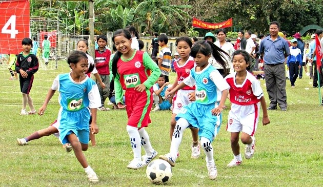 Sepak bola untuk kalangan masyarakat dan 15 tahun penggelaran Proyek FFAV di Provinsi Thua Thien Hue