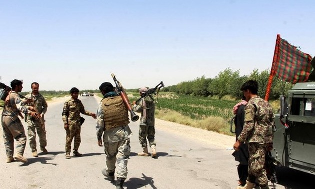 Tentara Afghanistan membasmi seorang benggolan Taliban 	