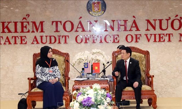 Badan Pemeriksa Keuangan Negara dua negara Viet Nam dan Malaysia memperkuat kerjasama 