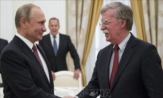 Rusia dan Jerman memperingatkan akibat  dari penarikan AS dari Traktat pengontrolan senjata