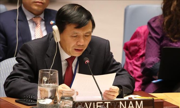 Viet Nam mendukung “Mendorong dan menjamin hak manusia” di sesi-sesi perbahasan isi agenda dari Komisi 3, MU PBB