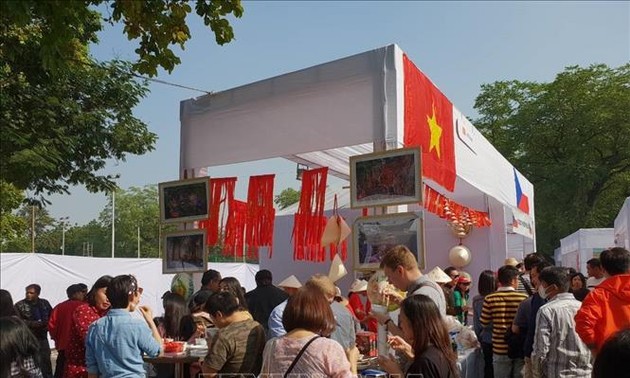 Viet Nam menghadiri Pekan Raya Internasional Korps Diplomatik tahun 2018 di New Delhi