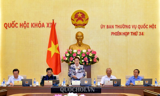 Pembukaan persidangan ke-34 Komite Tetap MN Vietnam