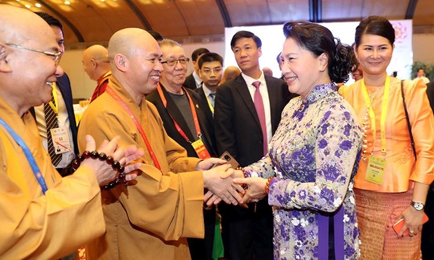 Vietnam menilai tinggi nilai-nilai moral baik dari agama-agama, di antaranya ada agama Buddha