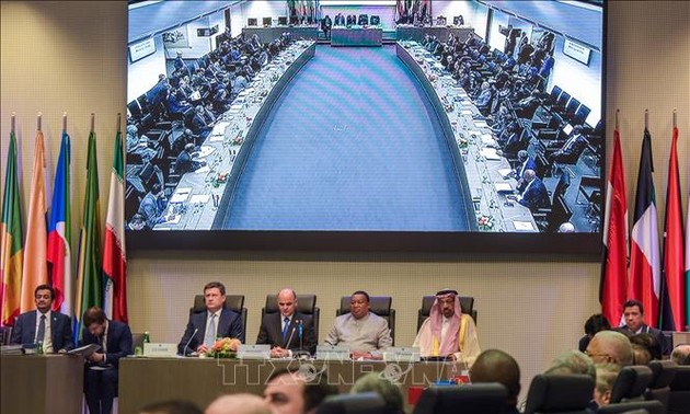 OPEC resmi menandatangani permufakatan kerjasama dengan para produsen minyak besar
