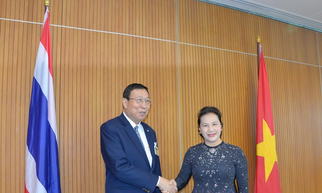 Ketua MN Vietnam melakukan pertemuan dengan Ketua Majelis Tinggi Kerajaan Thailand