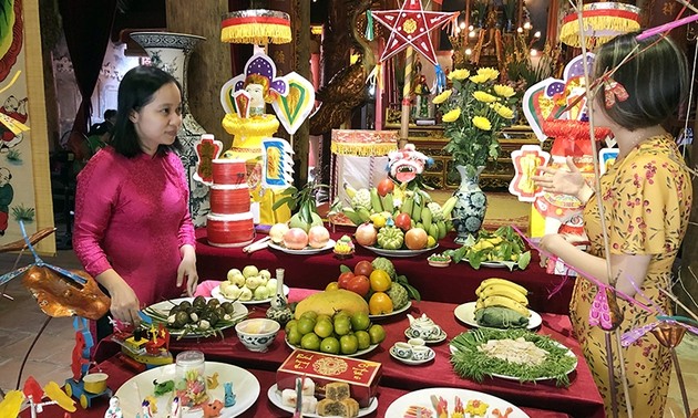 Aktivitas-aktivitas yang bergelora menyambut Festival Medio Musim Rontok di Kota Hanoi