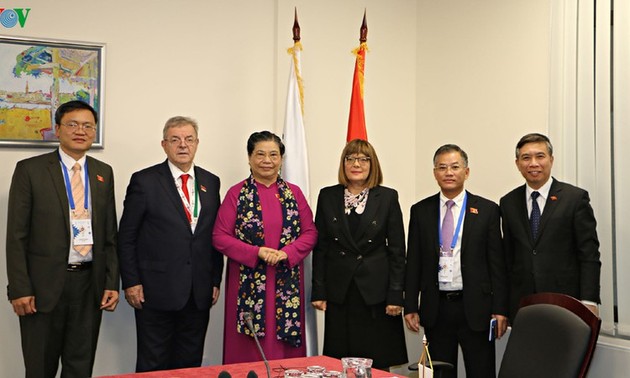 Vietnam menghargai usaha mendorong kerjasama dengan Serbia dan Australia