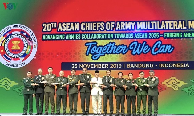 Mendorong Kerjasama Panglima Angkatan Darat Negara-Negara ASEAN