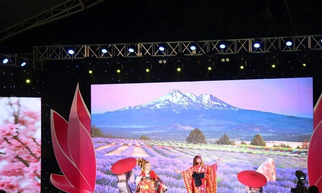 Penutupan Festival temu pergaulan Kebudayaan dan Perdagangan Vietnam – Jepang kali kelima